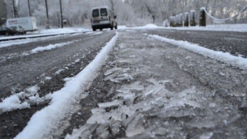 Meteorologii au emis Cod galben de ghețuș