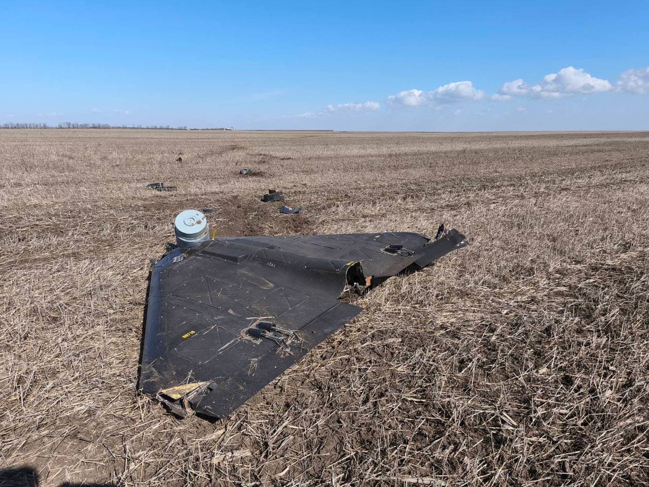 Dronă suspectă cu exploziv, depistată la Tudora