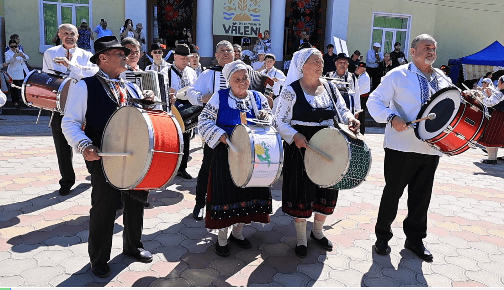 TobaFest a adus folclorul autentic la Văleni