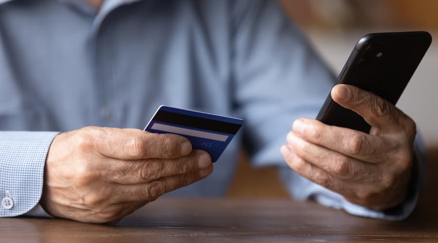 Escrocherie nouă prin SMS: Poliția avertizează despre amenzi false de circulație