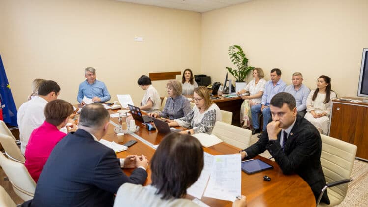 Noi drepturi pentru părinți și salariații cu responsabilități familiale