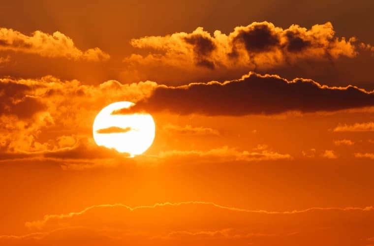 Cod roșu de caniculă și temperaturi de până la 41°C