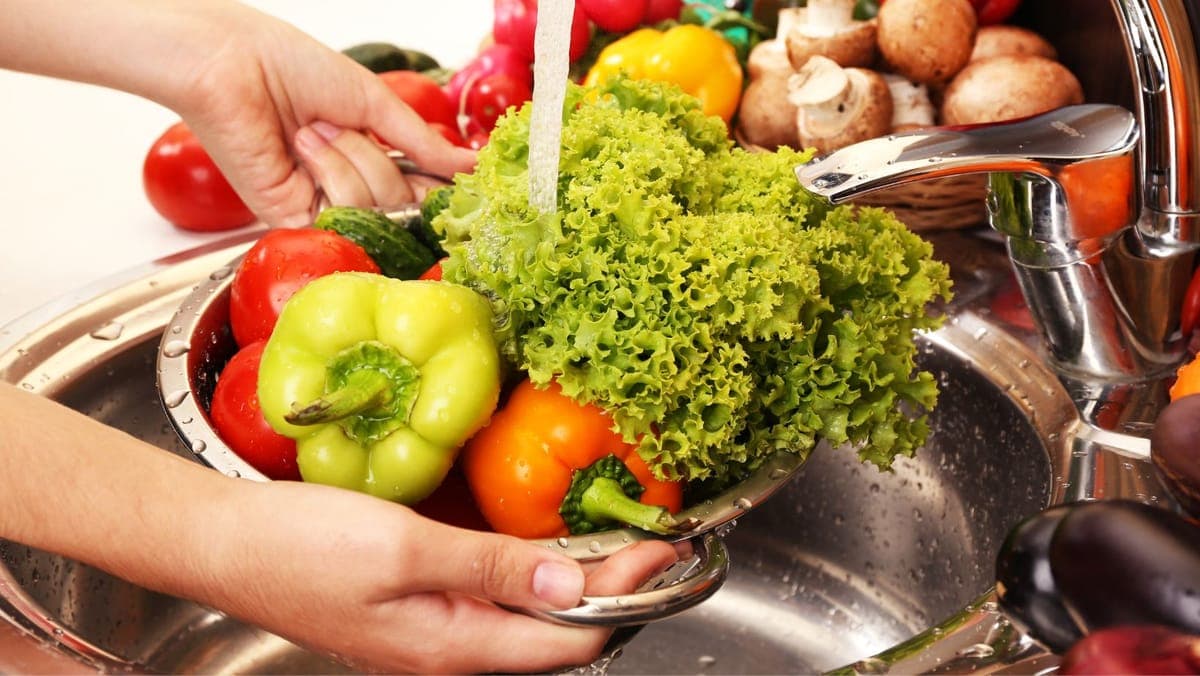 Cum reducem riscul expunerii la pesticide și de unde cumpărăm produse proaspete