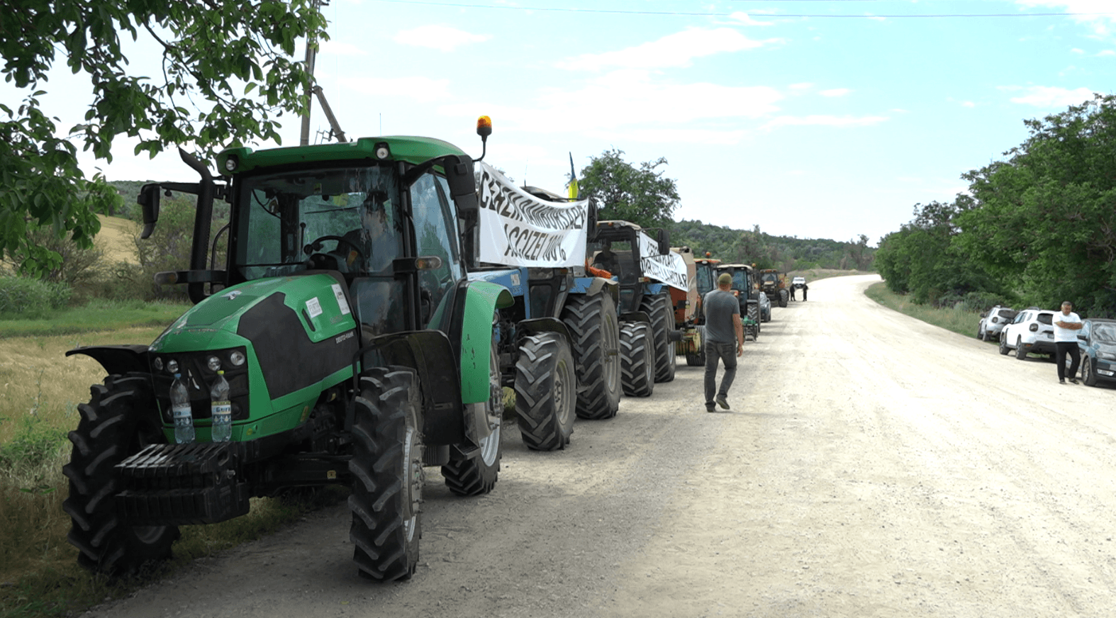 Agricultorii din 13 raioane au ieșit din nou la proteste