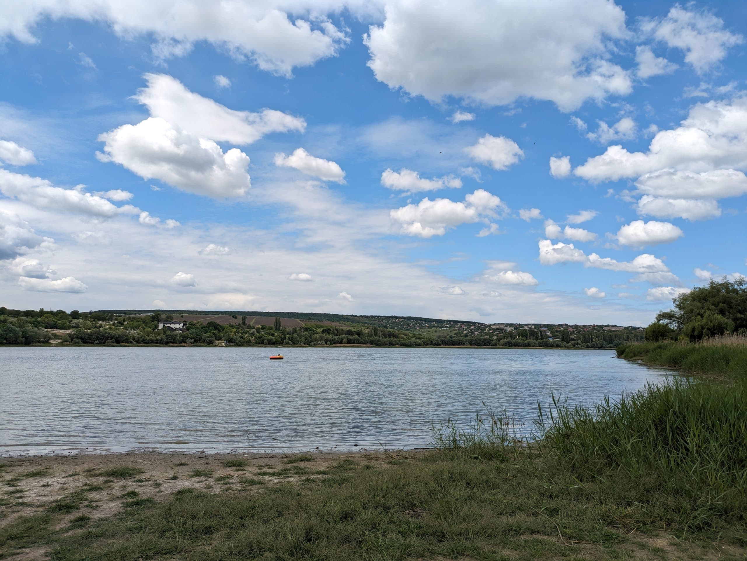 Două cadavre descoperite în lacul din Dănceni