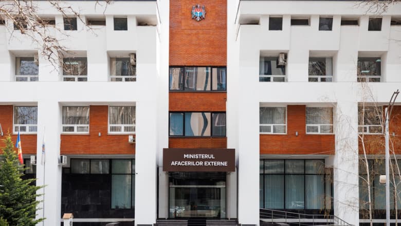 MAE avertizează asupra controalelor stricte la intrarea cetățenilor moldoveni în Federația Rusă