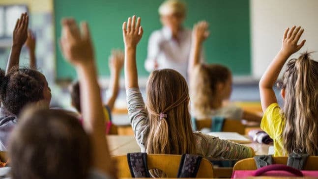 Clasele primare vor fi evaluate cu note