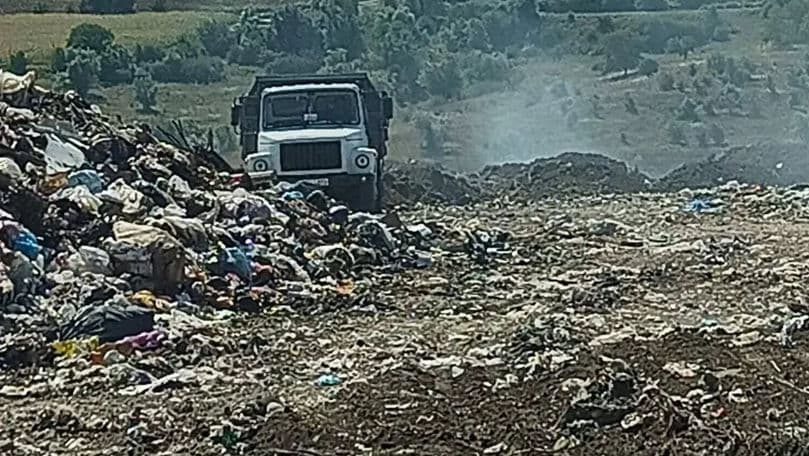 Incendiul de la gunoiștea din Orhei, lichidat după patru zile