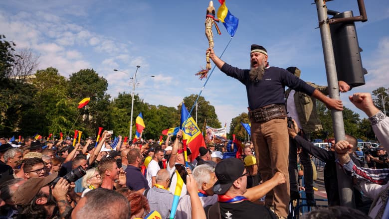 Protestul oierilor continuă la București