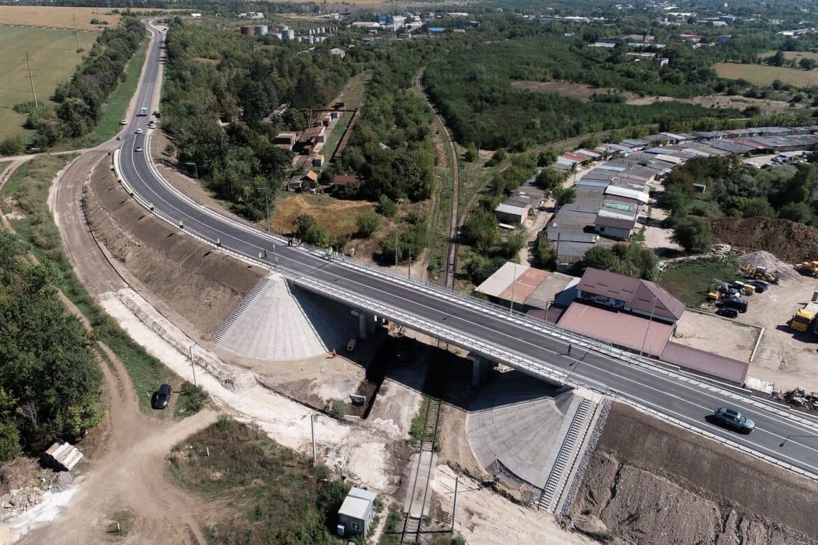S-a redeschis circulația pe podul peste râul Răut