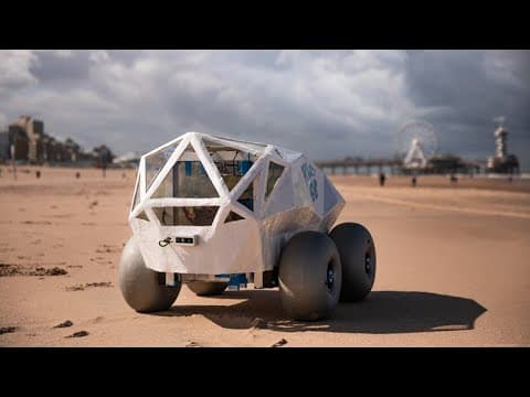 (VIDEO) BeachBot - un robot care adună mucurile de țigări de pe plajă