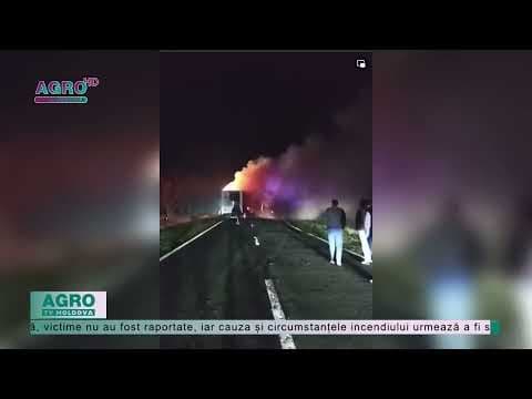 O remorcă încărcată cu peste 20 de tone de morcov, făcută scrum
