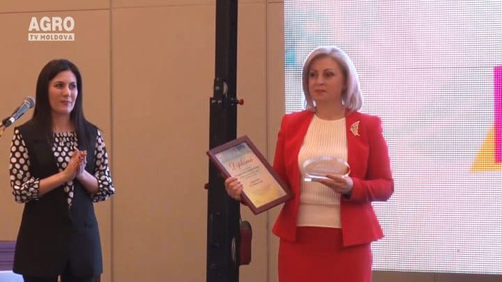 Afacere de familie cu livadă roditoare superintensivă de meri