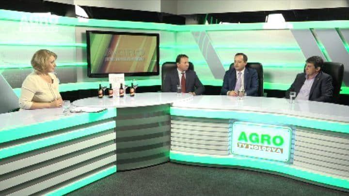 Ia Atitudine cu Sergiu Botezatu, Vasile Luca și Gheorghe Arpentin