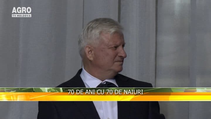 70 de ani cu 70 de naiuri
