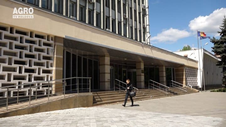 FMI comentează decizia BNM