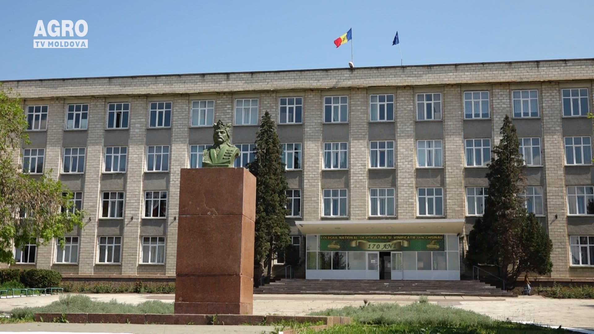 Elevii vor depune dosarele online