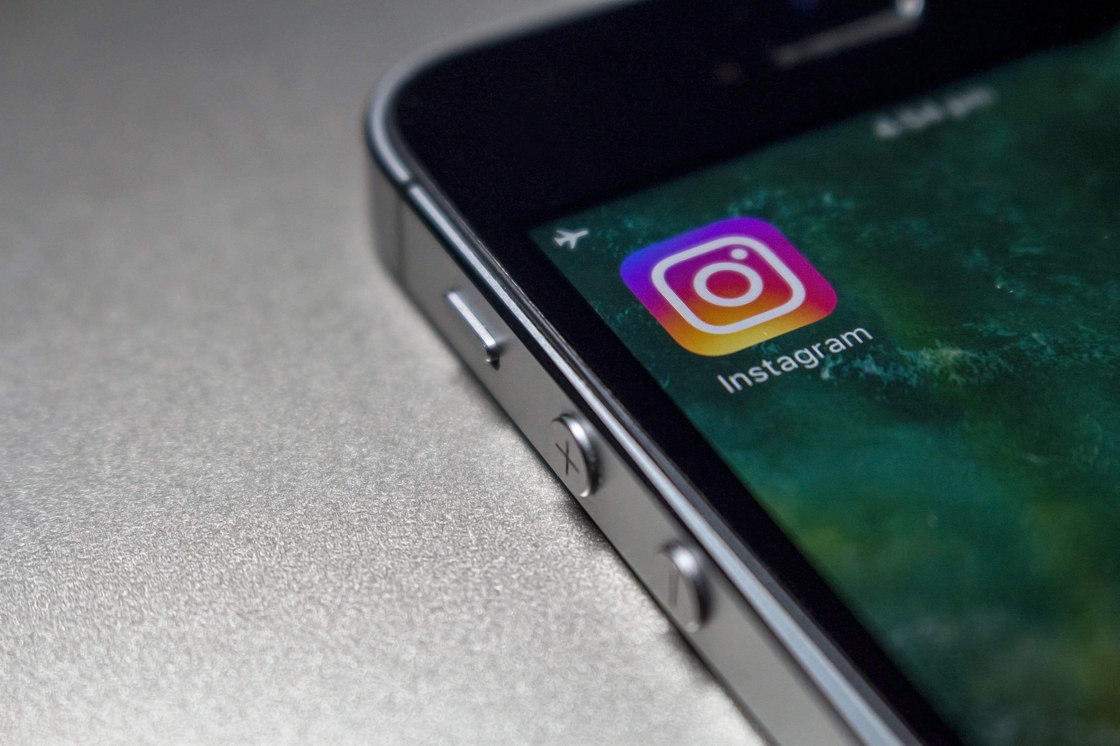 Controlul Instagram, asupra datelor copiilor, sunt cercetate de UE