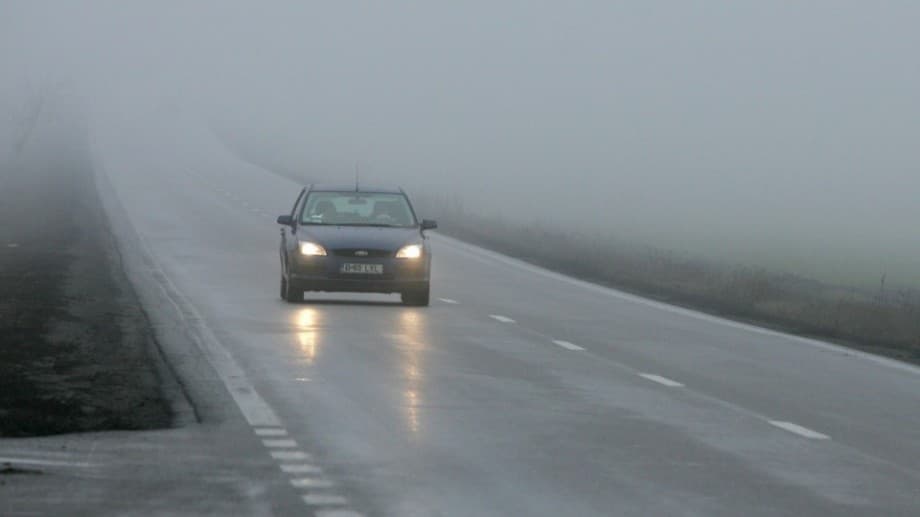 Recomandări pentru șoferi pe timp de ceață