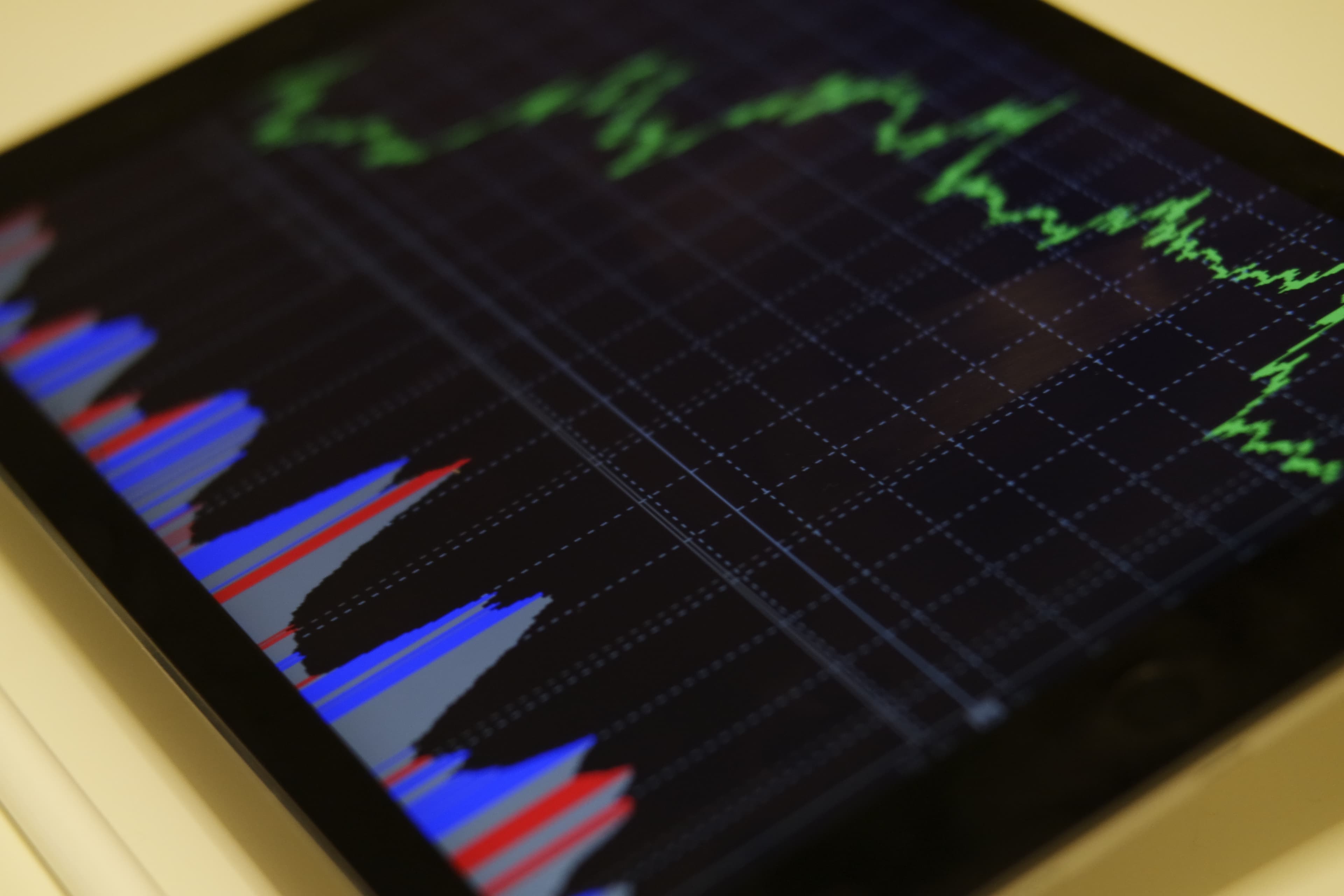 Economia zonei Euro este pe cale de recesiune dublă, al doilea val lovește