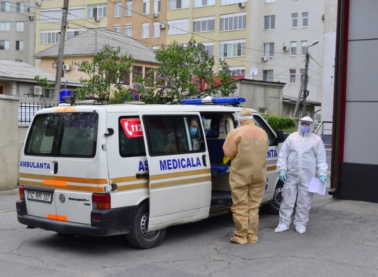 Șase persoane s-au intoxicat cu monoxid de carbon