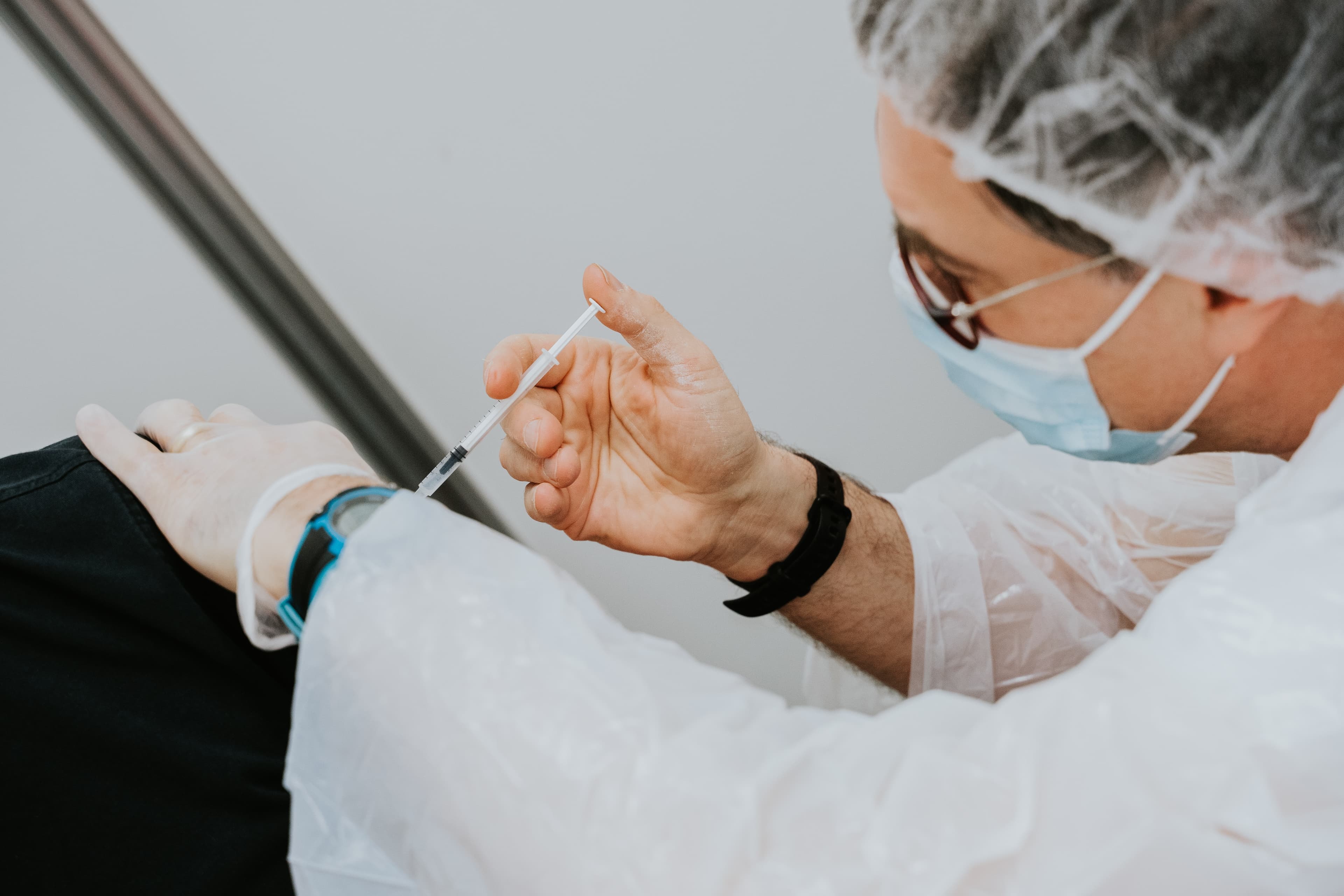 3 tactici pentru a depăși ezitarea vaccinului COVID-19