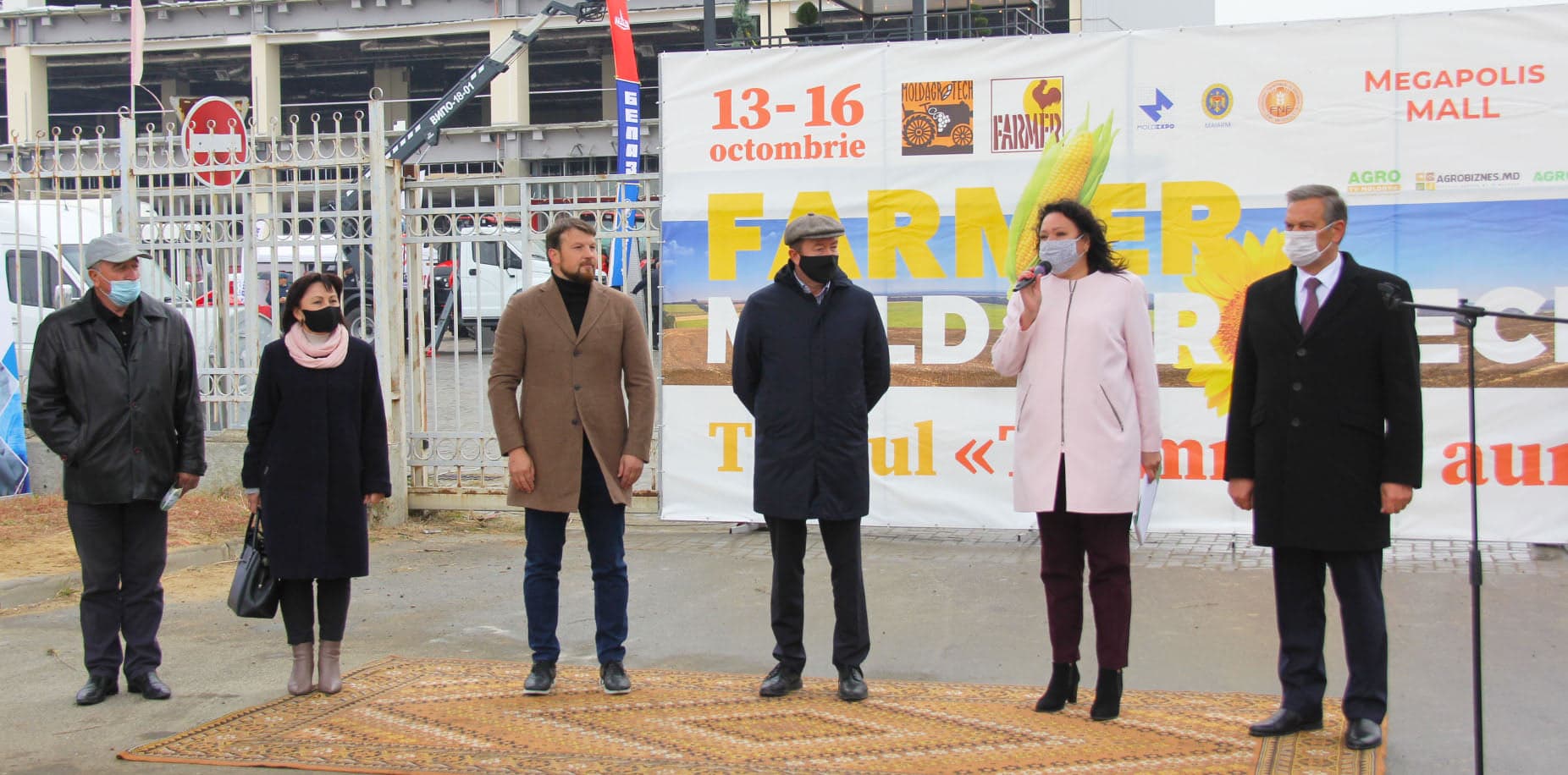 Expozițiile MOLDAGROTECH și FARMER „au pornit motoarele”
