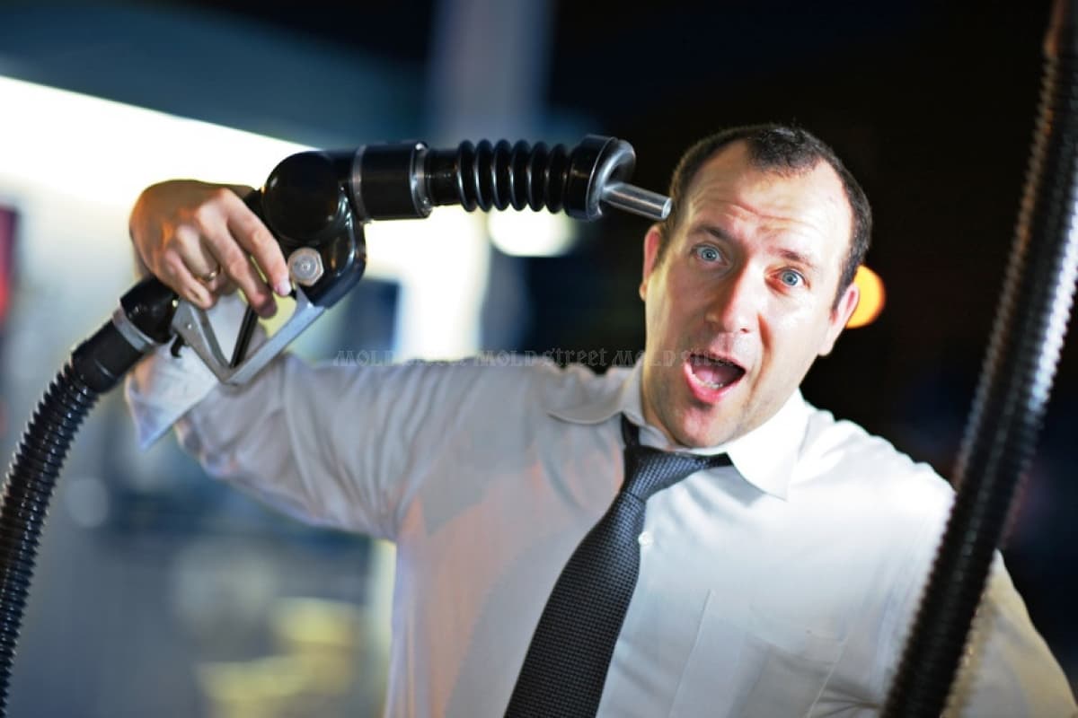 Scumpirile la carburanți nu țin de voia moldovenilor