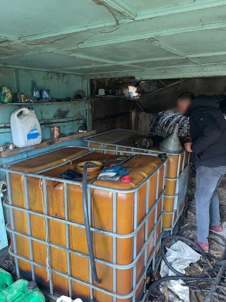 VIDEO/ O conductă de peste 2 km în lungime a fost descoperită la granița ucraineano-moldovenească