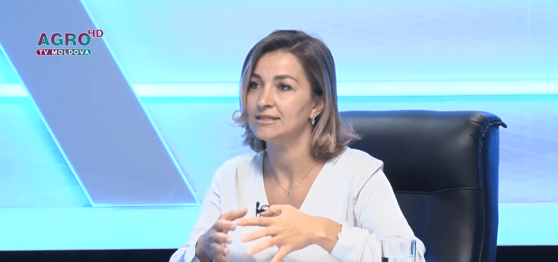 Sfaturi de la psihoterapeutul Lorina Buga pentru părinți în relația cu adolescenții lor