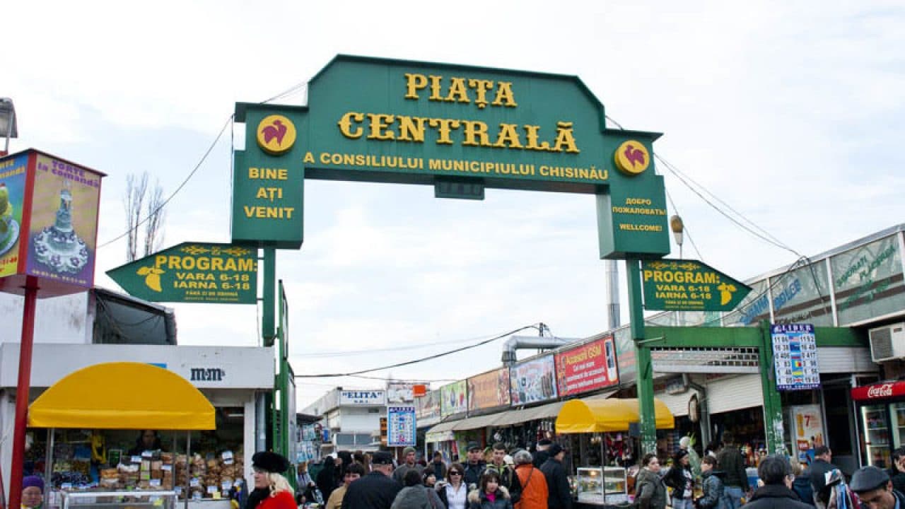 Prețurile din Piața Centrală înainte de Paște: Ce găsim pe tarabe?