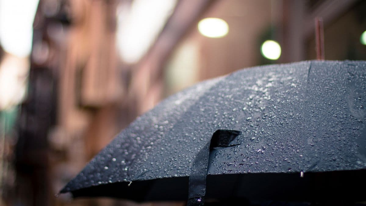 Ploi slabe în nordul și sudul țării, prognozează meteorologii