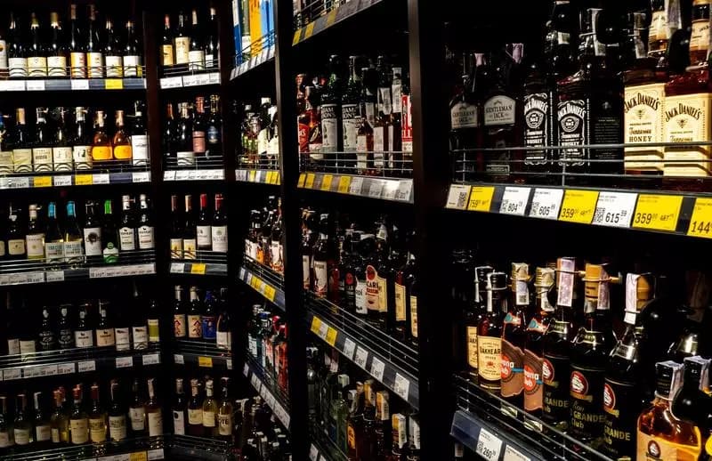 Îngrijorare în Rusia: Importurile de alcool ar putea scădea cu 40%