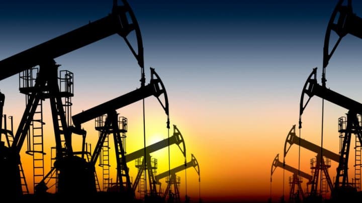 Preţul petrolului a scăzut cu 17 % la nivel mondial