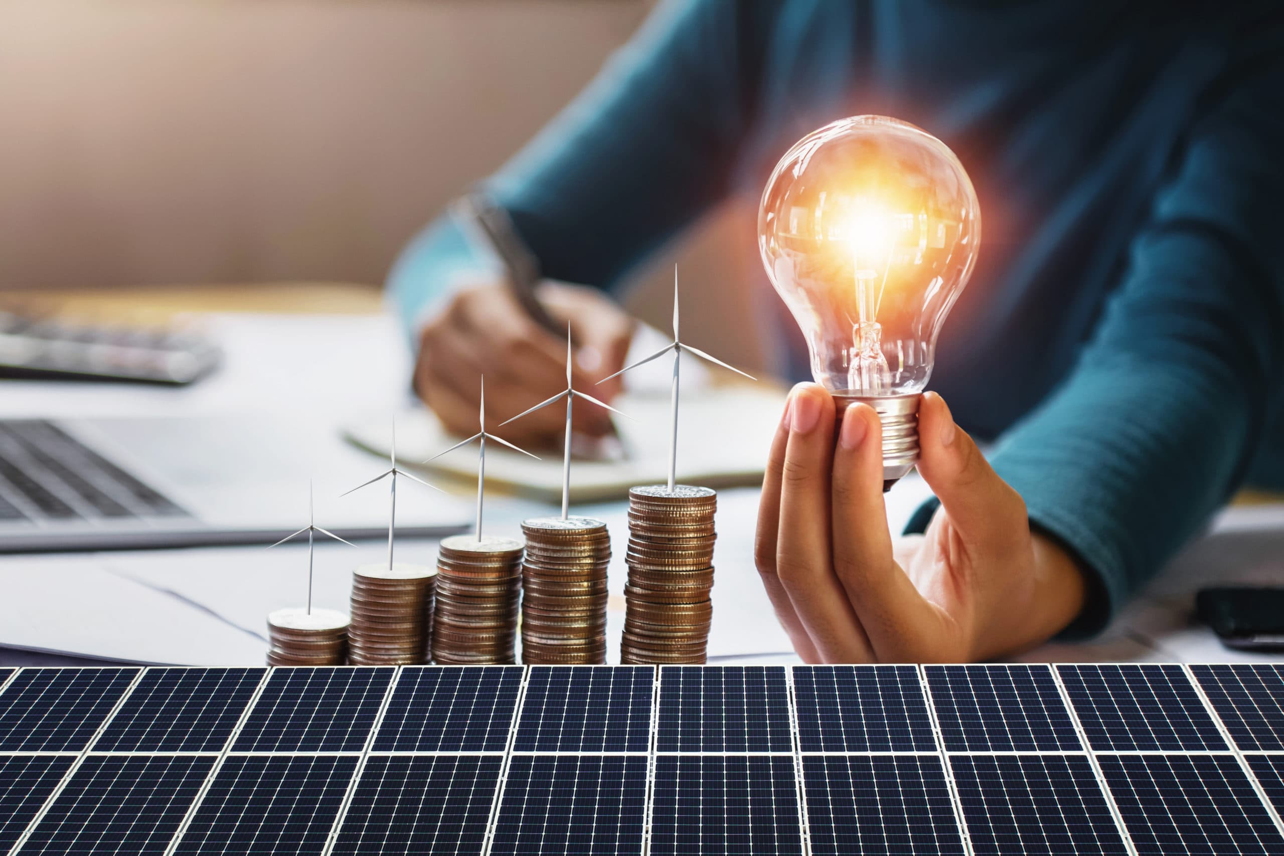 Economist: scumpirea energiei electrice nu se va opri