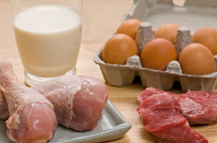 În trei luni, a scăzut producția de carne, lapte și ouă