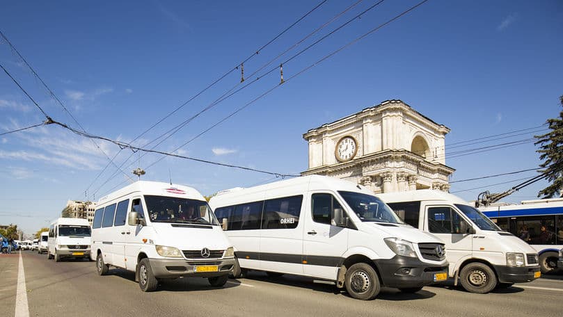 Transportatorii amenință cu grevă generală
