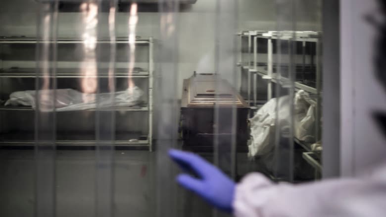 Aproape 15 milioane de oameni au murit din cauza pandemiei