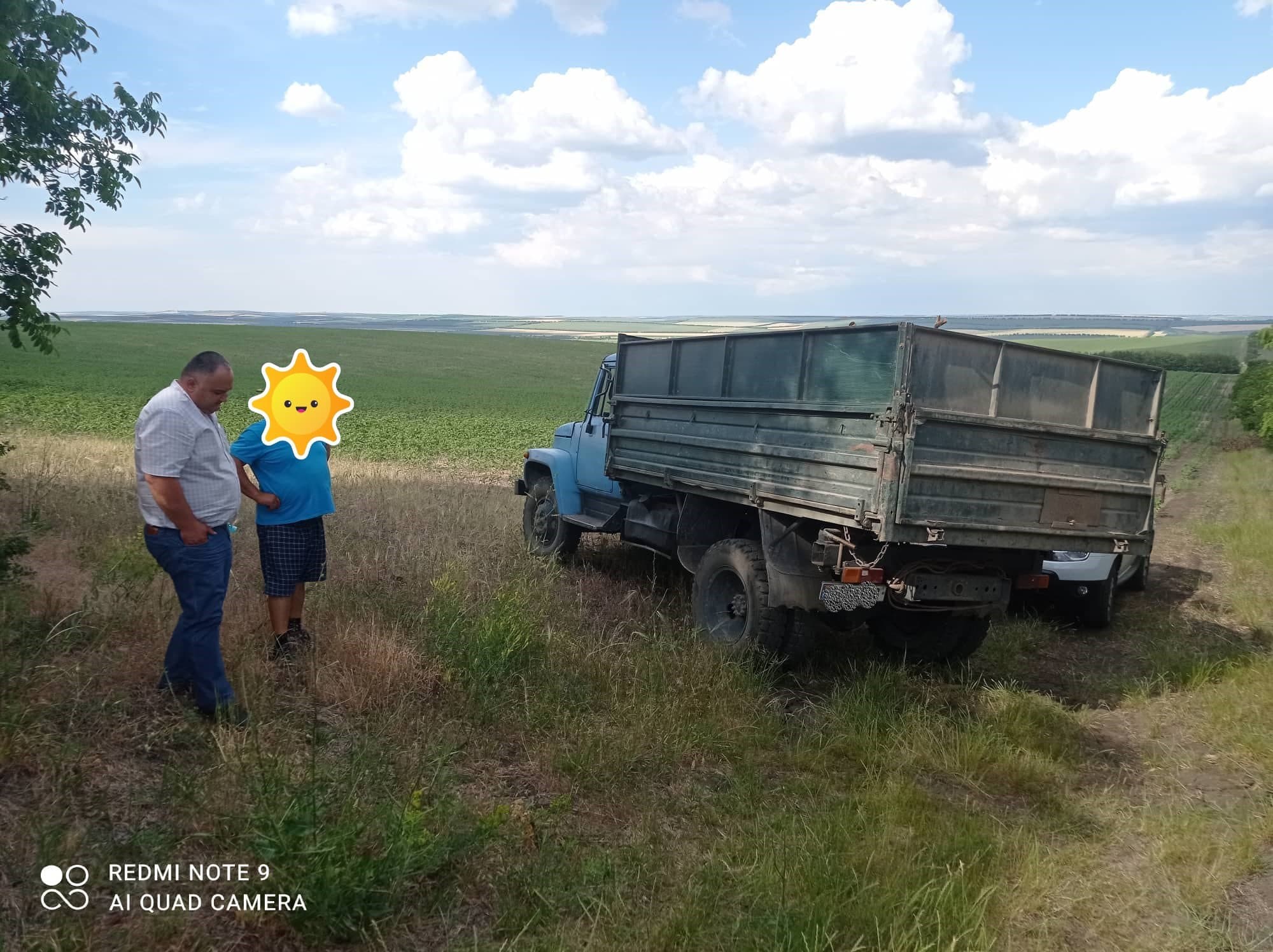A transportat un camion plin cu lemne, însă fără acte de proveniență