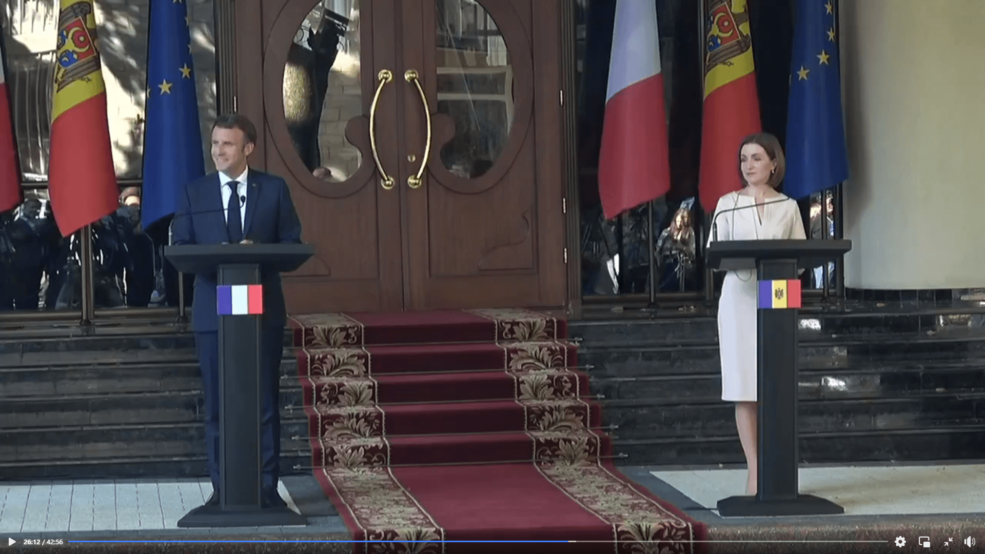 Prima vizită a unui președinte francez în ultimii 24 de ani / VIDEO