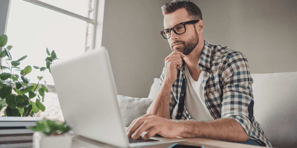 Cei care își caută un job, îl pot găsi online