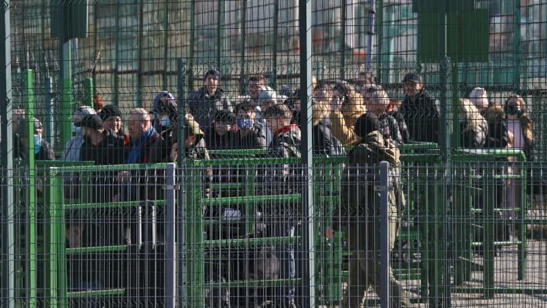 Peste 4,8 milioane de ucraineni au fost înregistraţi ca refugiaţi în Europa