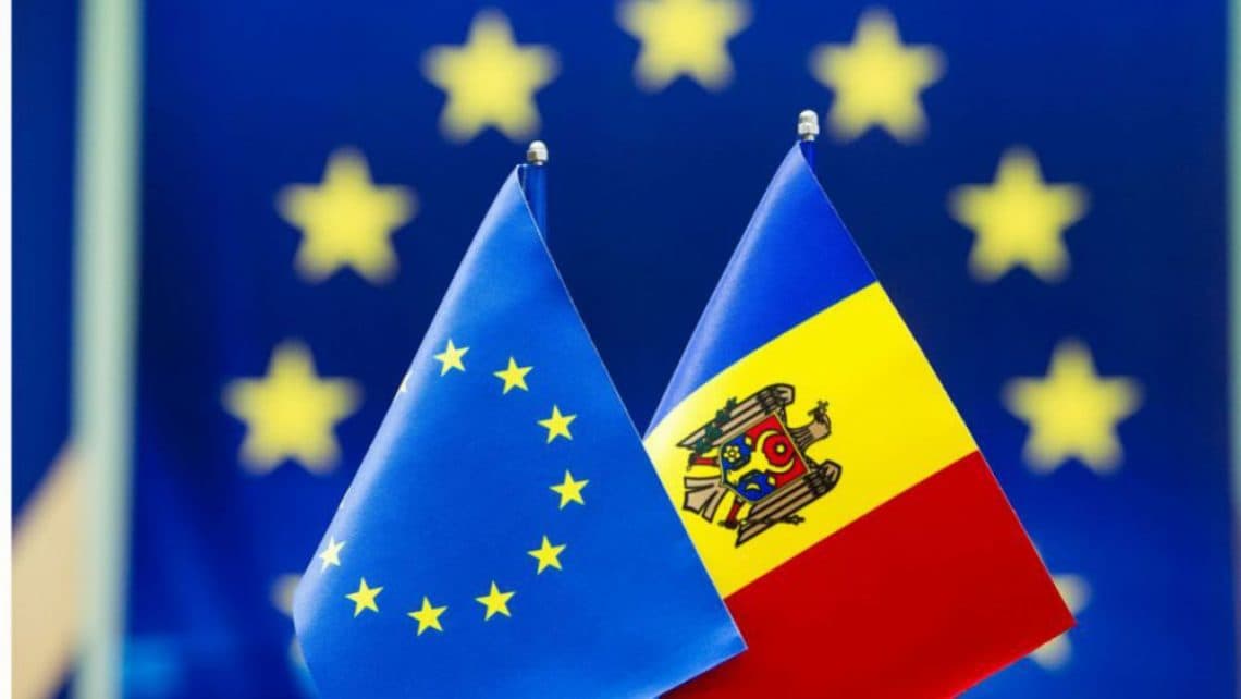 Politicienii moldoveni salută deschiderea negocierilor cu UE