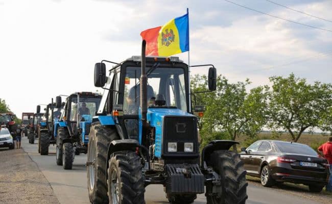 Acțiunile luate de stat, nu-i convinge să renunțe la proteste