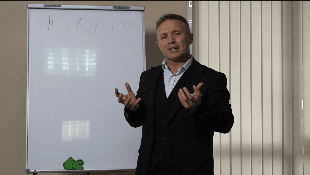 CU ALTE CUVINTE – Care este rolul unui avocat, ne spune Teodor Cârnaț