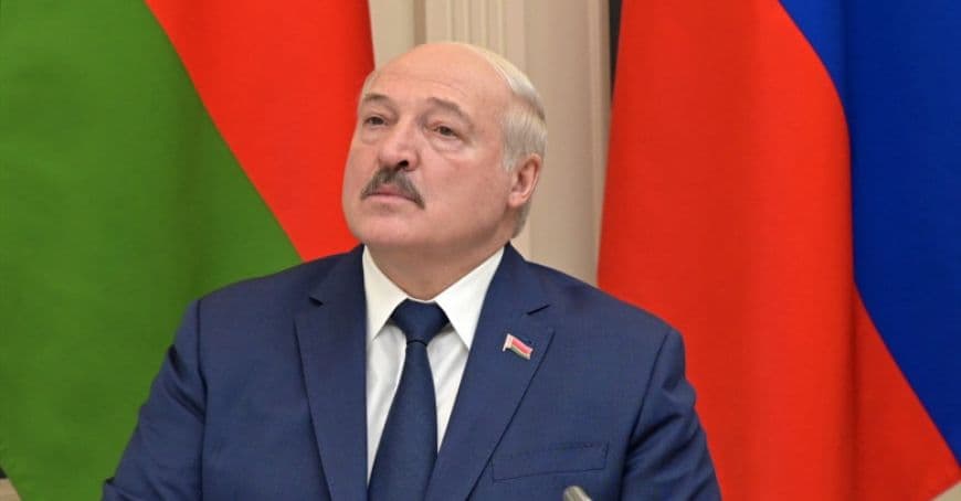 Lukașenko: Nu trebuie să așteptăm să ne fie aduse mere din Moldova