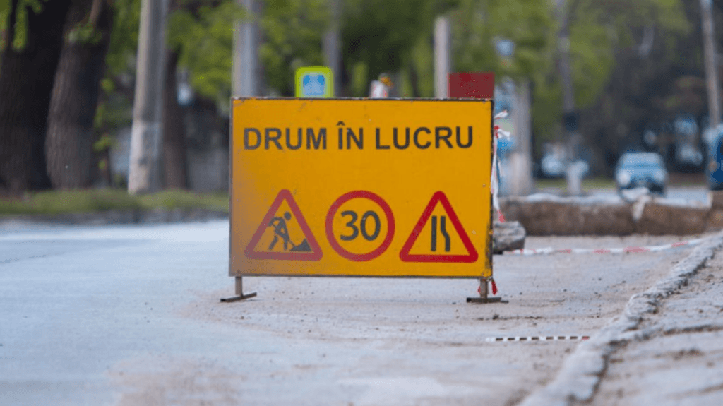 Autoritățile anunță restricții pe mai multe străzi din Capitală