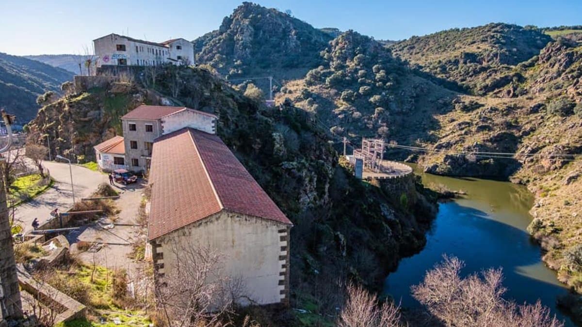 Sat spaniol scos la licitație cu doar 260.000 mii de euro