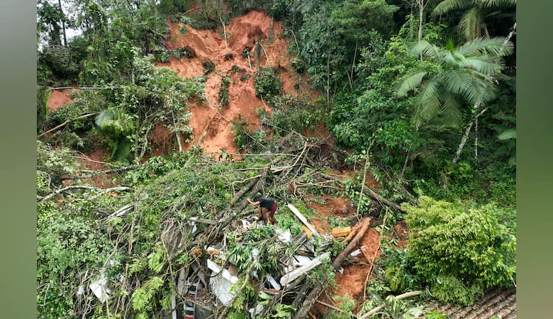 Sudul inundat al Braziliei: Primele decese din cauza unei boli
