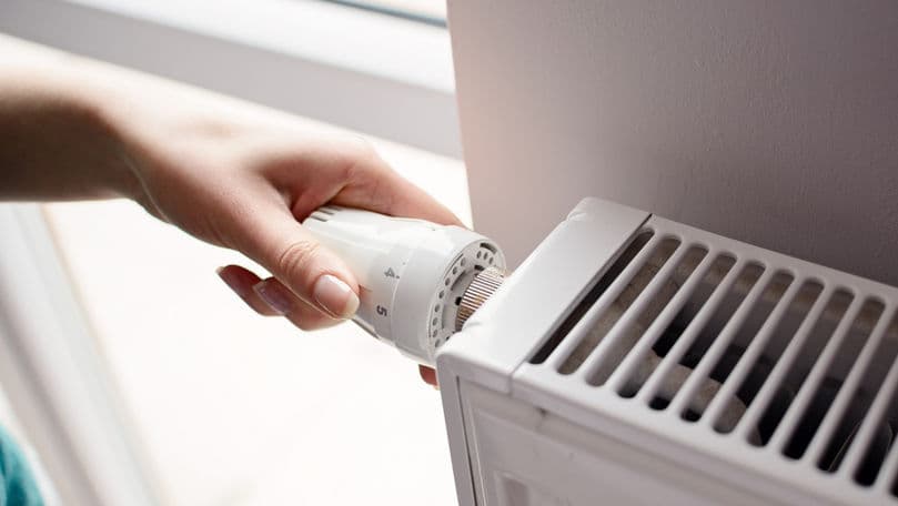 Oamenii sunt îndemnați să regleze temperatura